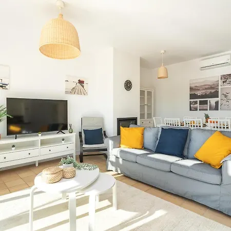 Host Wise - Serene Spacious House - Swimming Pool & Garden Olhos de Agua (Albufeira)