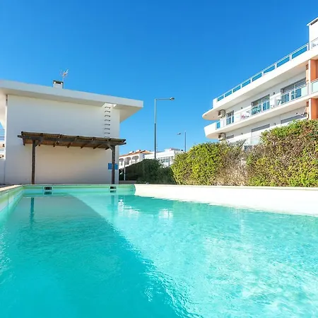 Host Wise - Serene Spacious House - Swimming Pool & Garden Villa