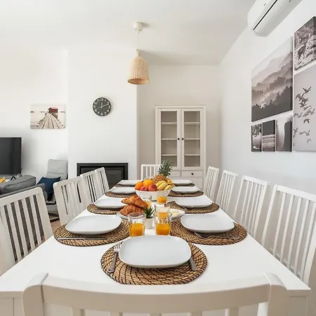 Host Wise - Serene Spacious House - Swimming Pool & Garden Villa Olhos de Agua (Albufeira)