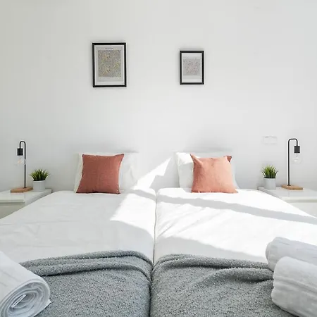 Villa Host Wise - Serene Spacious House - Swimming Pool & Garden Olhos de Agua (Albufeira)