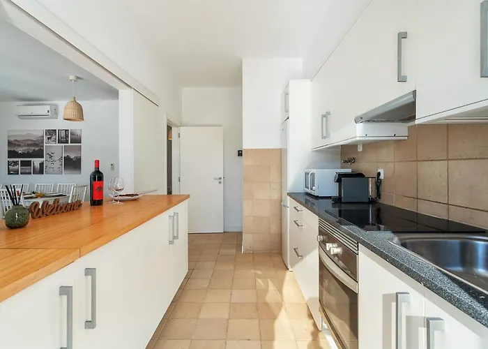 Villa Host Wise - Serene Spacious House - Swimming Pool & Garden Olhos de Agua (Albufeira)