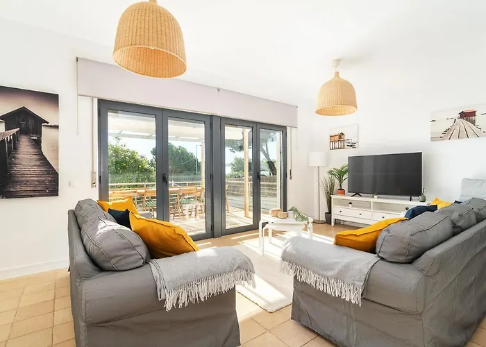 Host Wise - Serene Spacious House - Swimming Pool & Garden Olhos de Agua (Albufeira)
